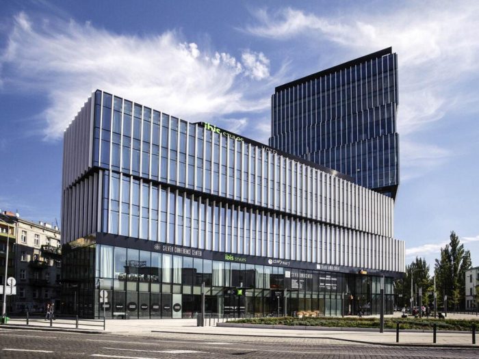 Silver Tower Center – PODNAJEM